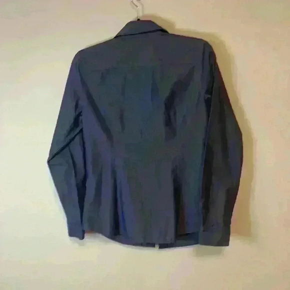 Van Heusen skin fit  blue button up shirt size medium - Picture 2 of 3